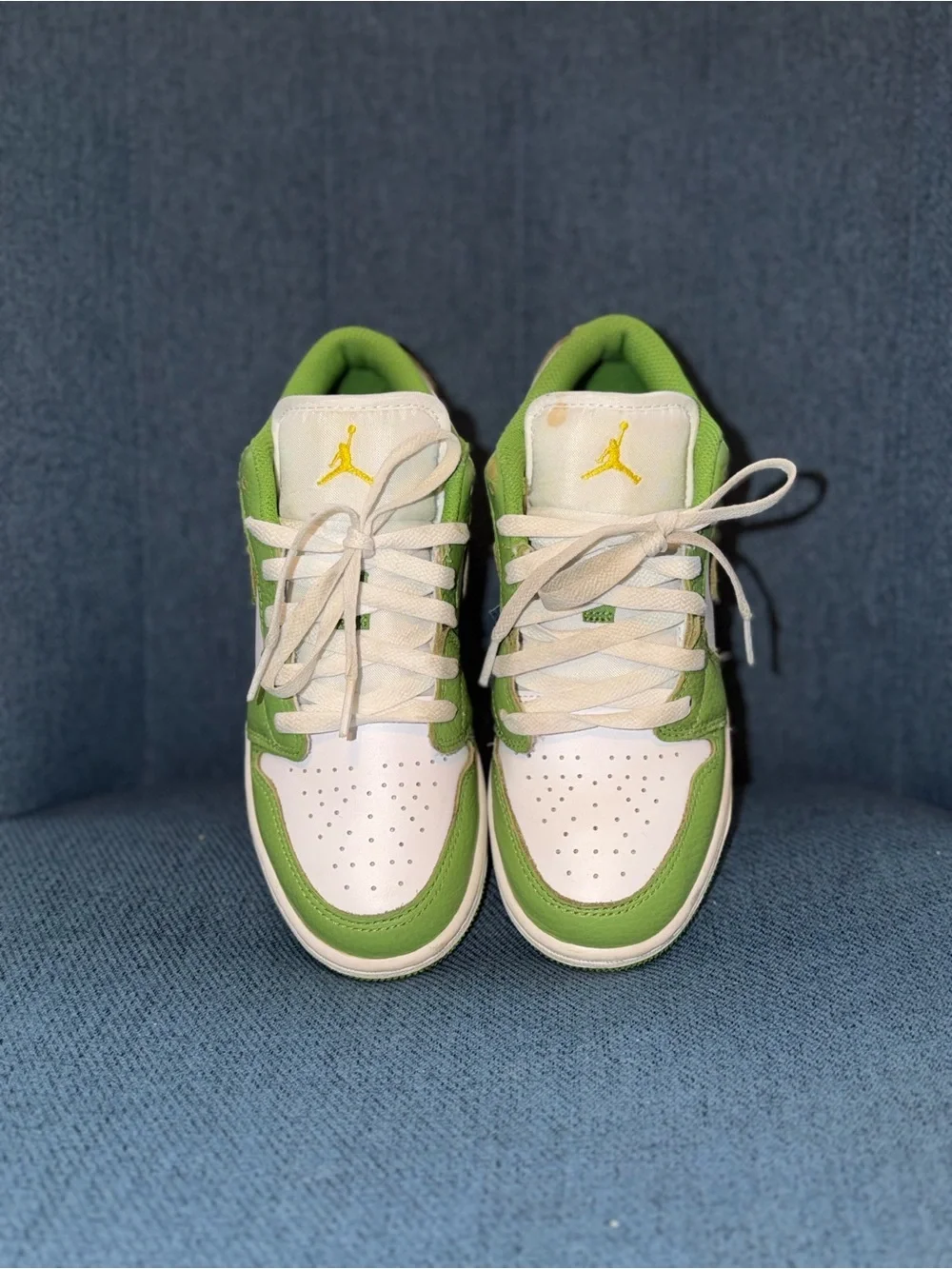 Nike Air Jordan 1 Mid sneakers